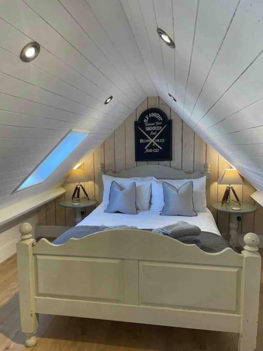 Ferienwohnung The Coach House Alderbury Exterior foto