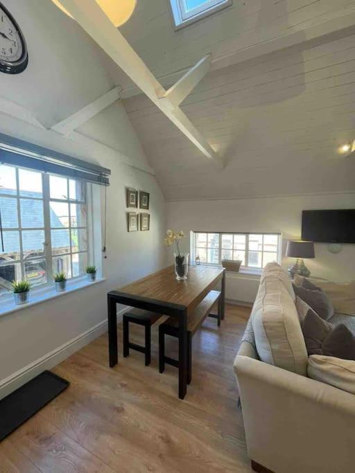 Ferienwohnung The Coach House Alderbury Exterior foto
