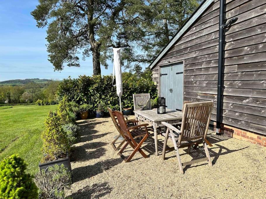 Ferienwohnung The Coach House Alderbury Exterior foto